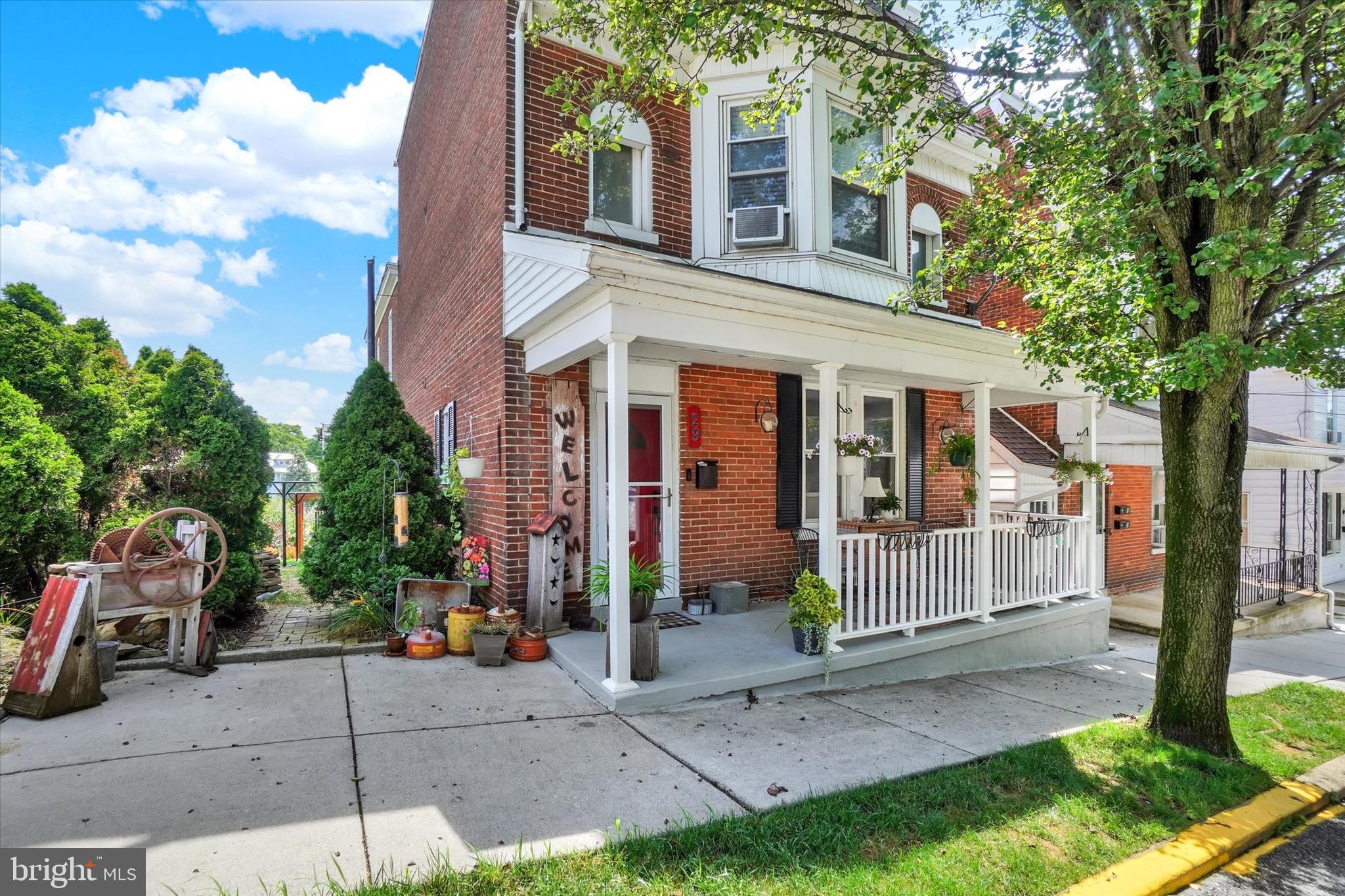 29 N EAST STREET