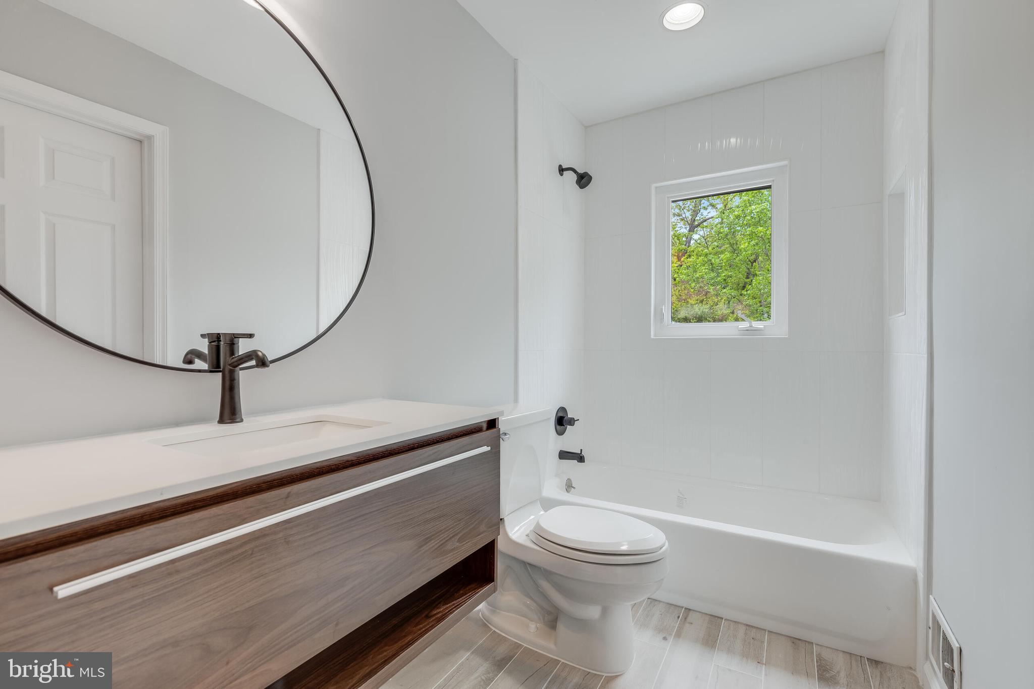 CLOISTERS OF FAIRFAX - Residential Lease