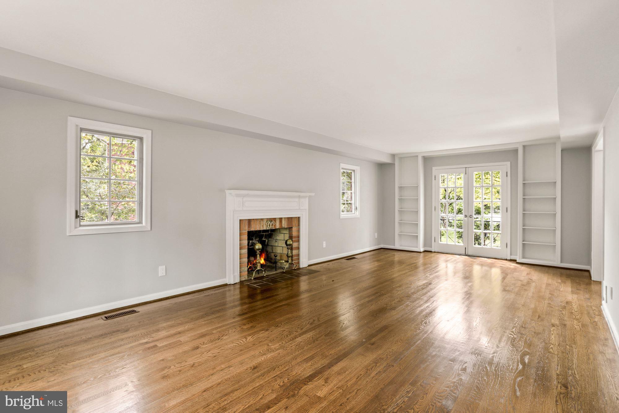 CLOISTERS OF FAIRFAX - Residential Lease