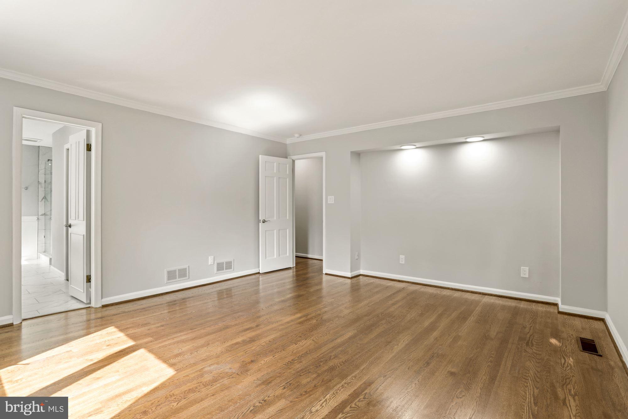 CLOISTERS OF FAIRFAX - Residential Lease