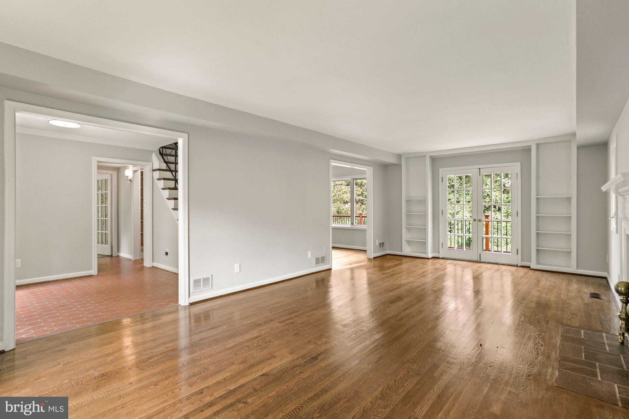 CLOISTERS OF FAIRFAX - Residential Lease