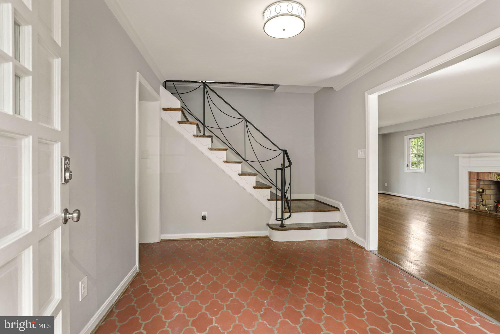 CLOISTERS OF FAIRFAX - Residential Lease