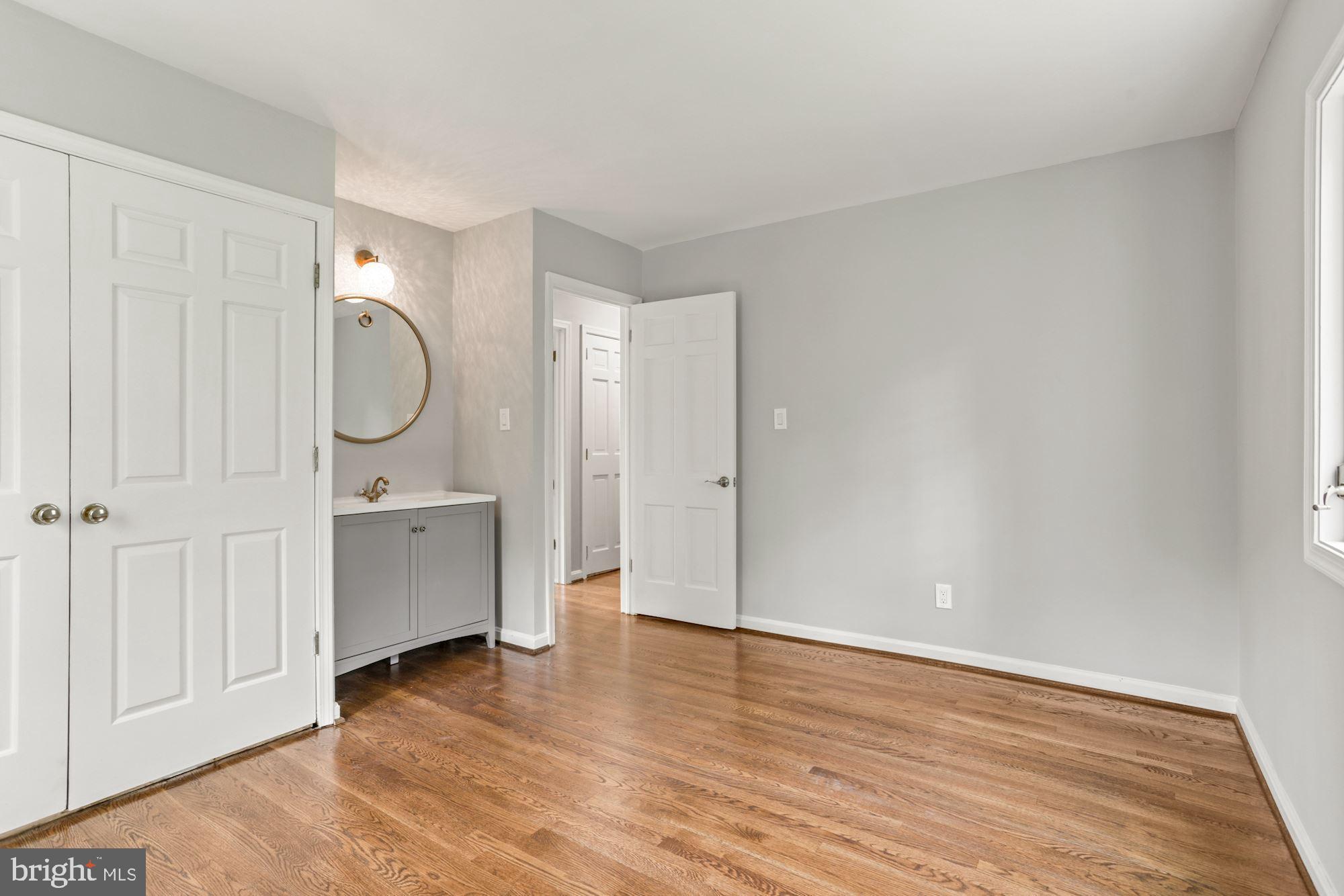 CLOISTERS OF FAIRFAX - Residential Lease