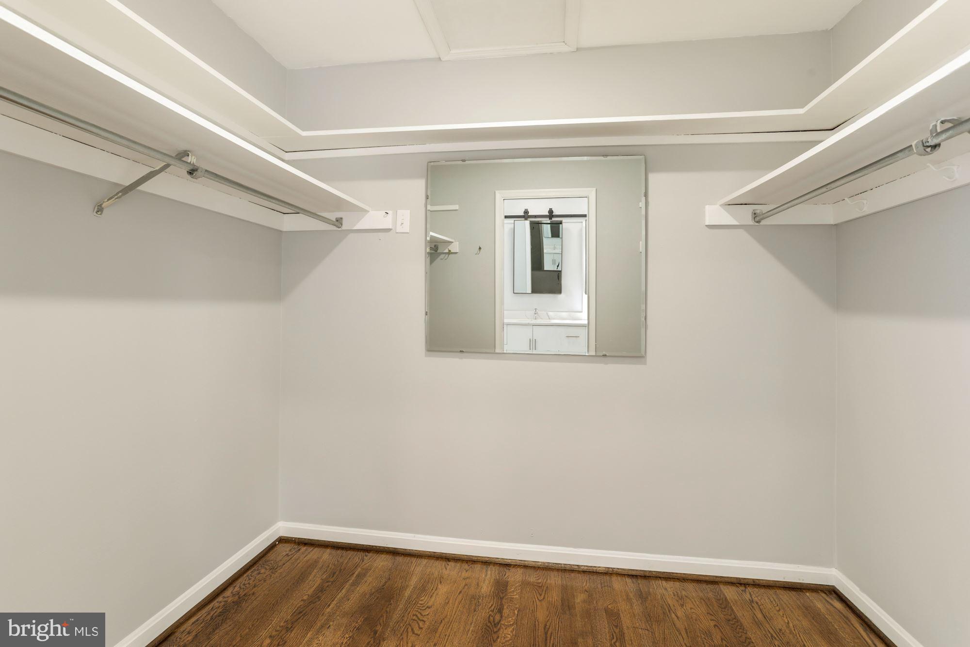 CLOISTERS OF FAIRFAX - Residential Lease