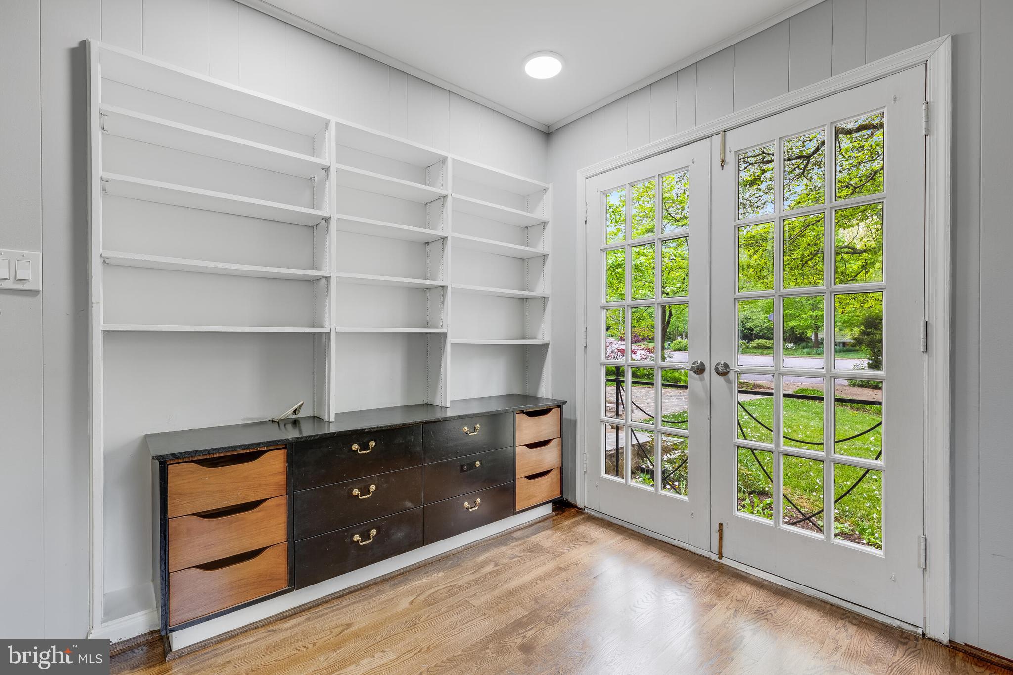 CLOISTERS OF FAIRFAX - Residential Lease