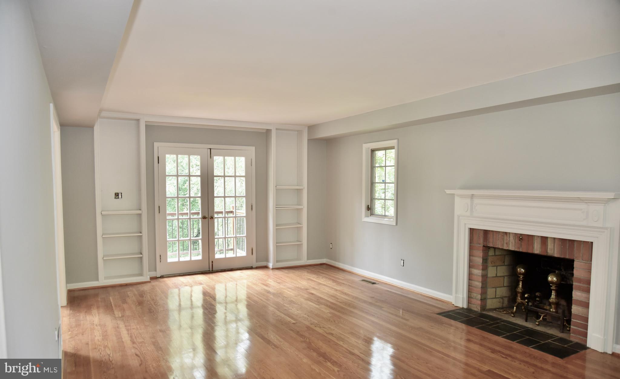 CLOISTERS OF FAIRFAX - Residential Lease