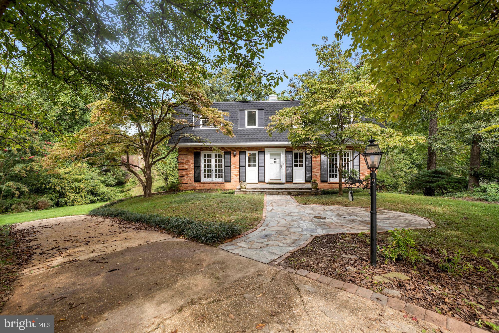 CLOISTERS OF FAIRFAX - Residential Lease