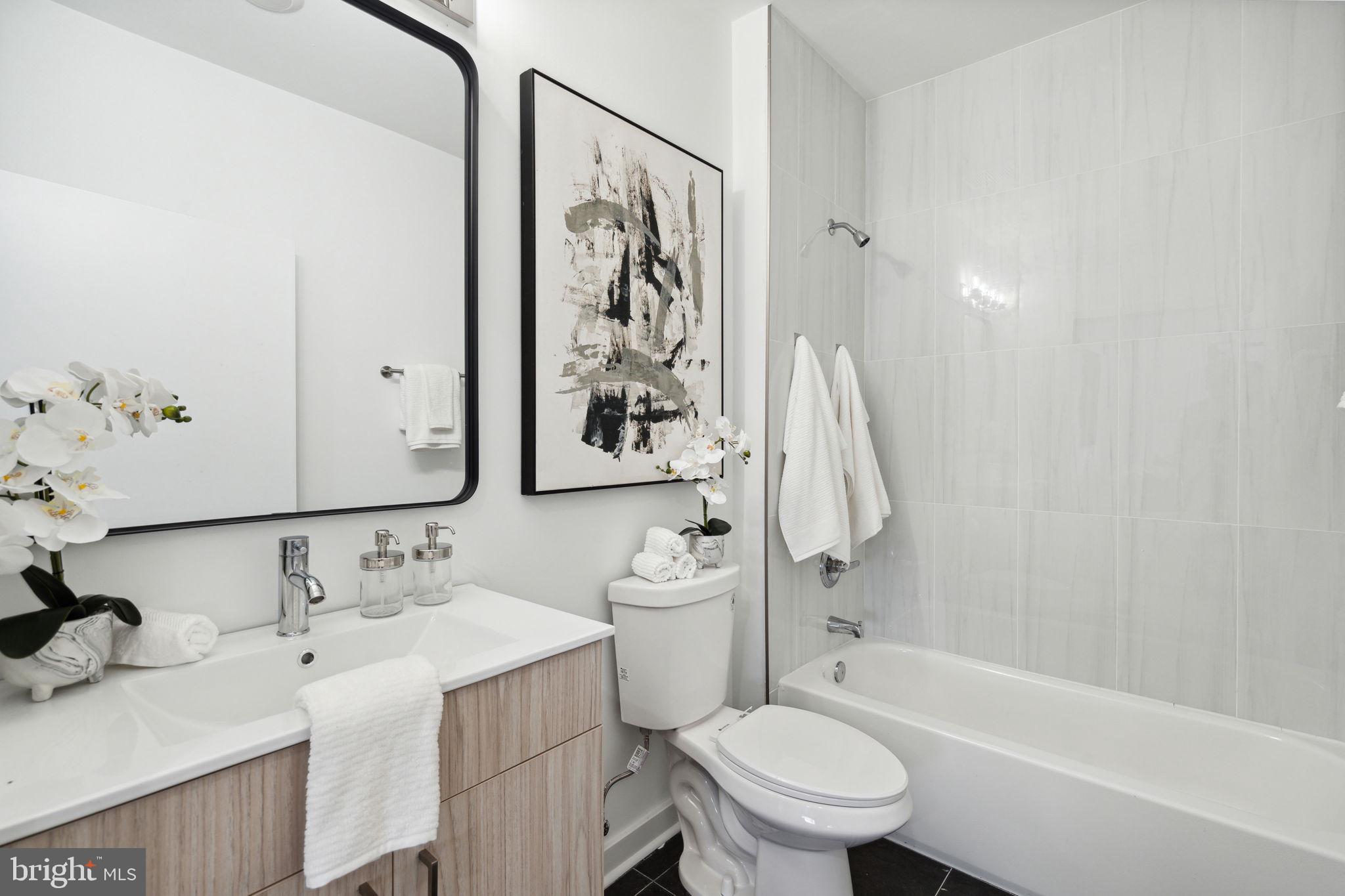 NORRIS SQUARE - Residential Lease