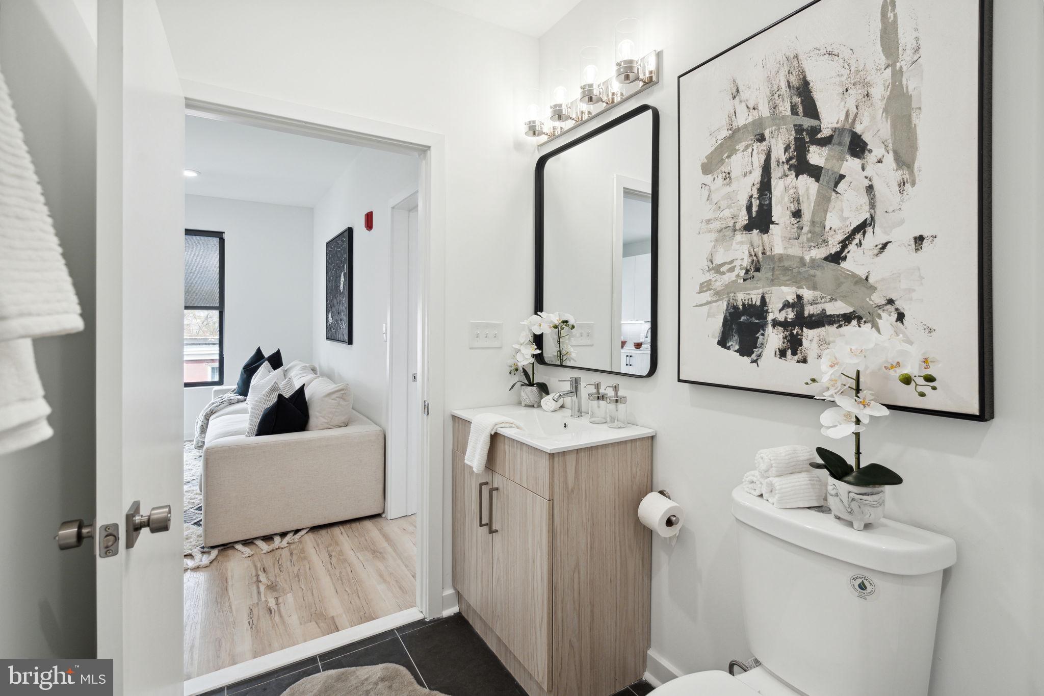 NORRIS SQUARE - Residential Lease