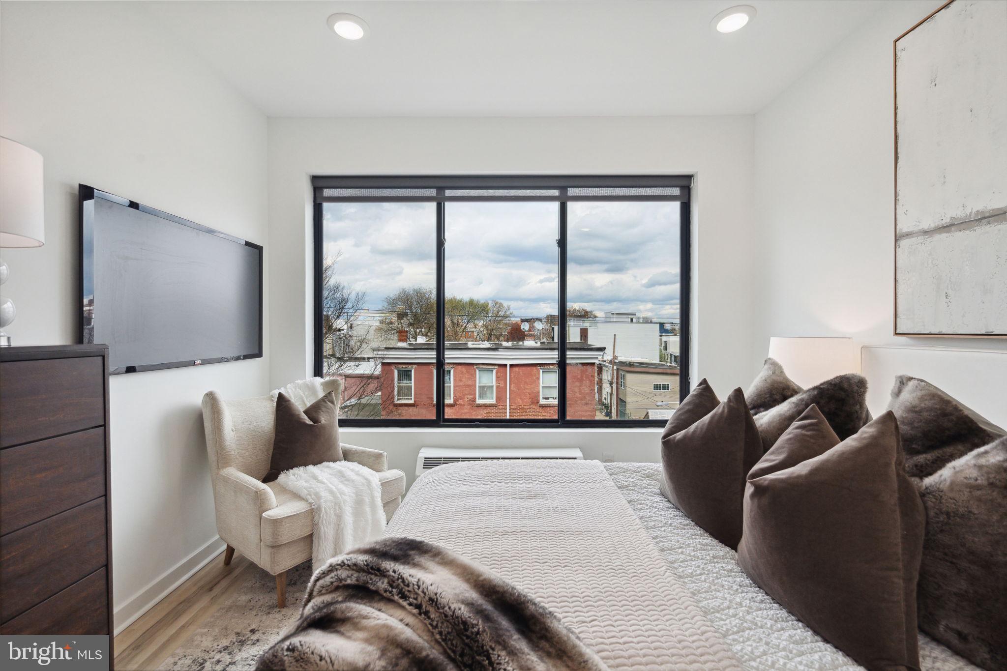 NORRIS SQUARE - Residential Lease