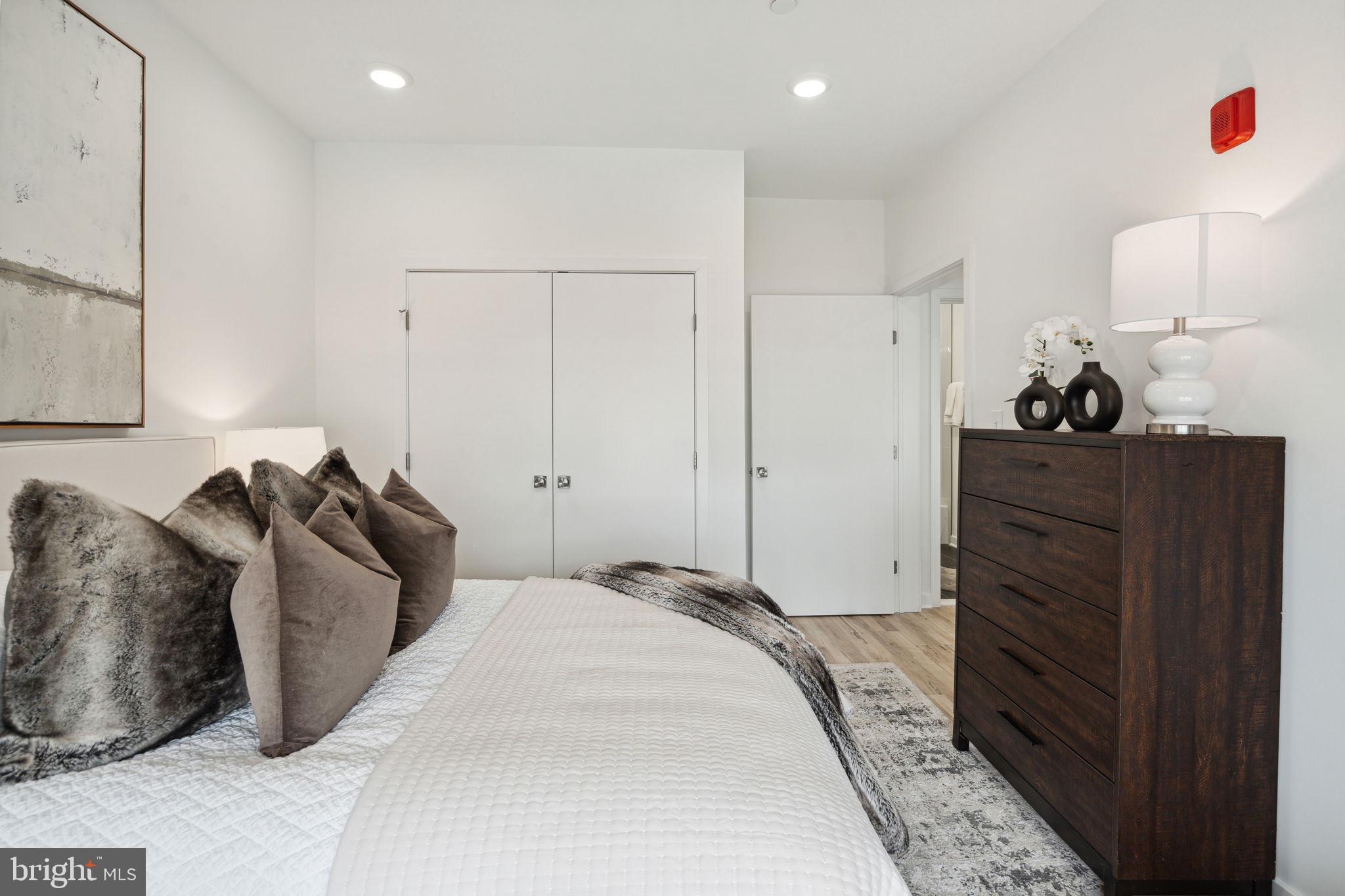 NORRIS SQUARE - Residential Lease