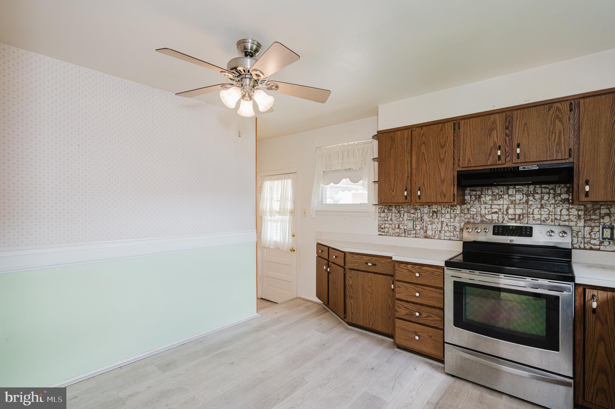 PERRY HALL ESTATES - Residential
