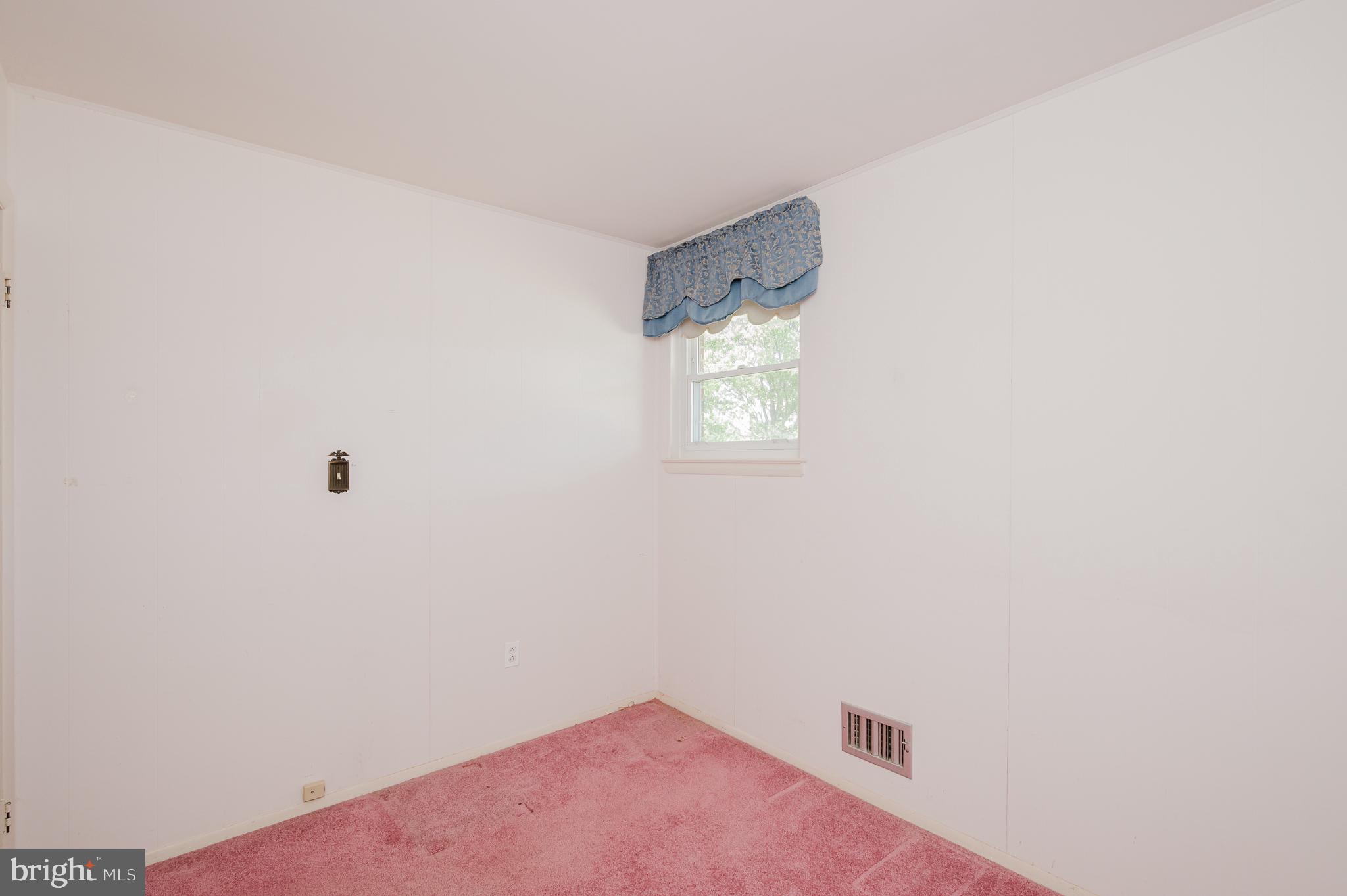 PERRY HALL ESTATES - Residential