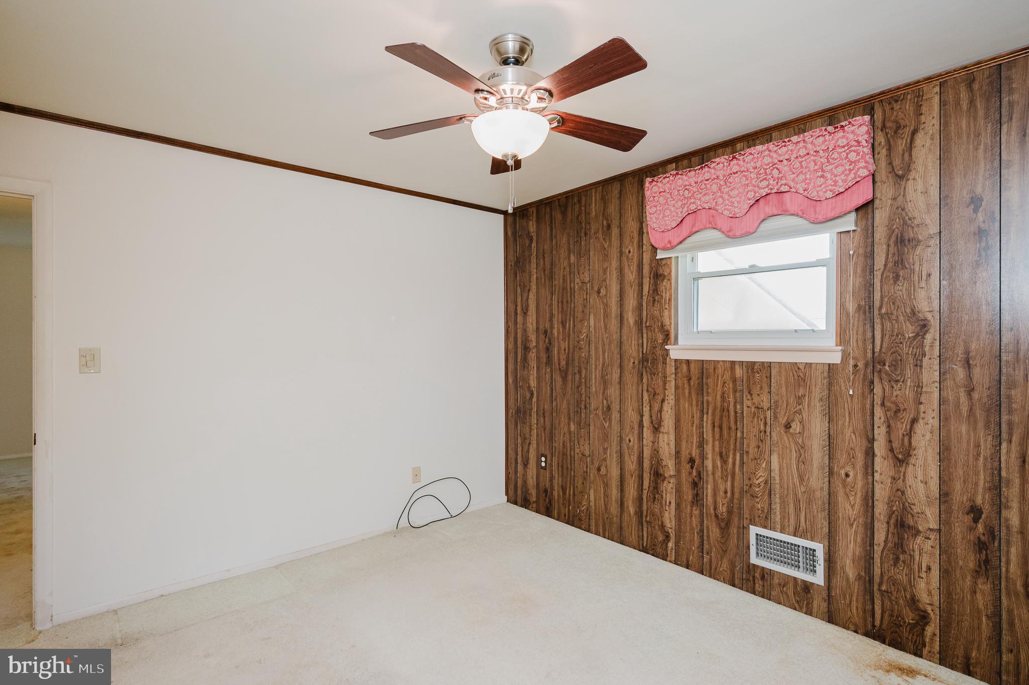 PERRY HALL ESTATES - Residential