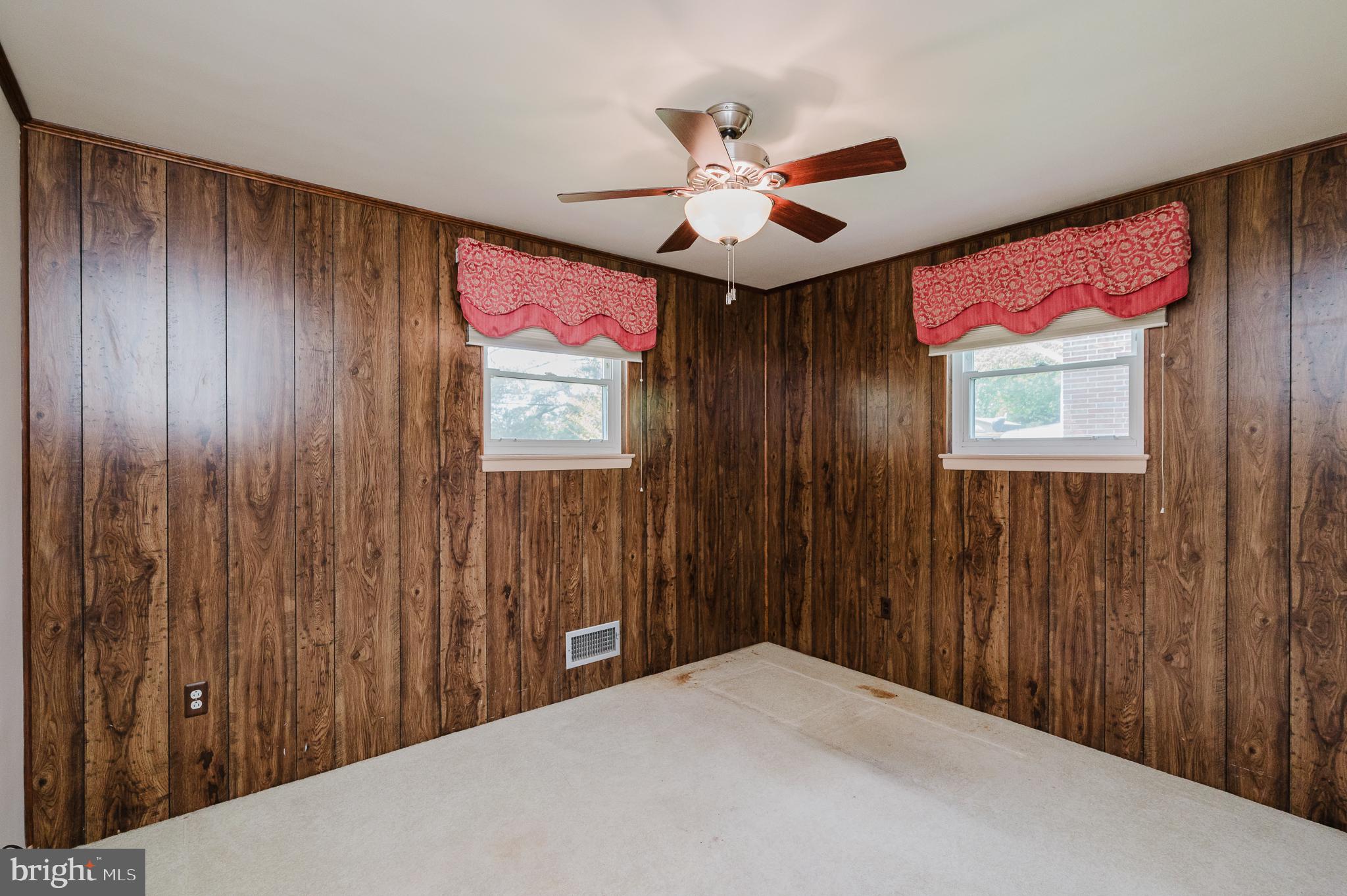 PERRY HALL ESTATES - Residential