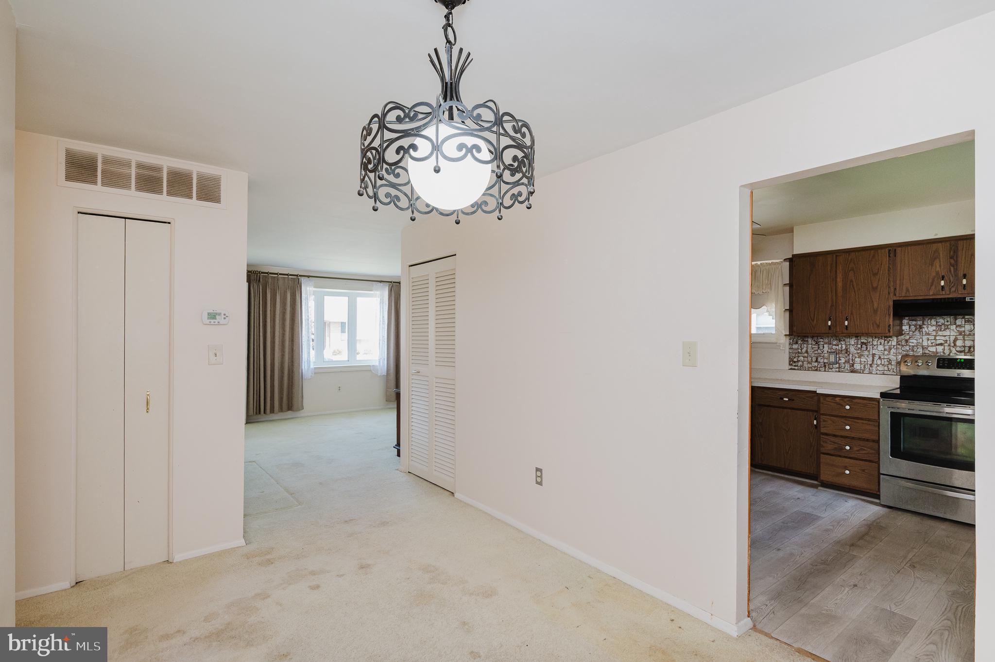 PERRY HALL ESTATES - Residential