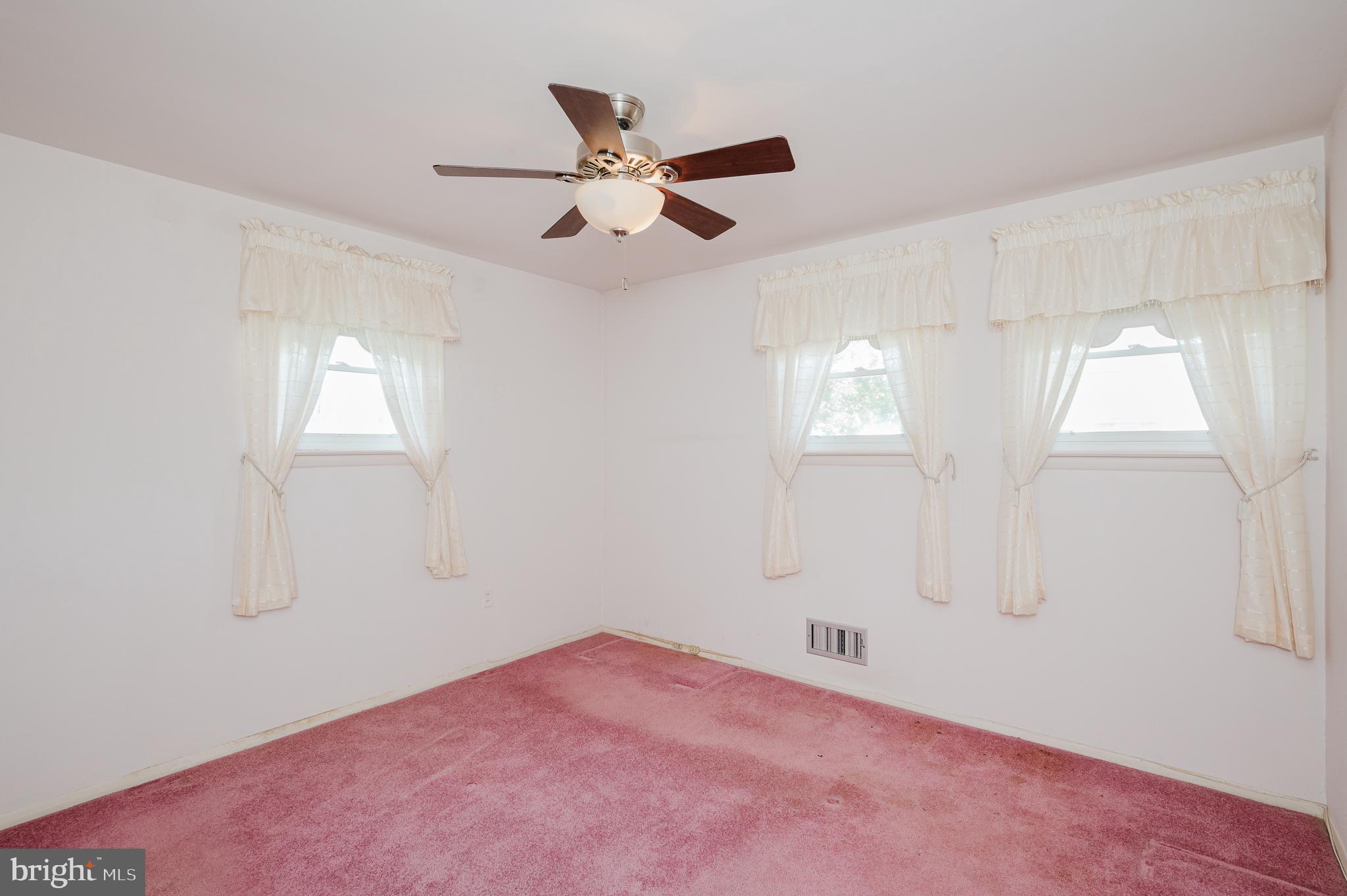 PERRY HALL ESTATES - Residential
