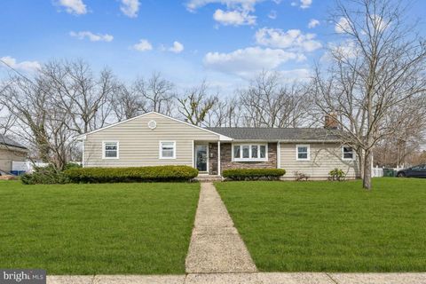 Homes For Sale - 26 Lexington Road Rd<br/> HOWELL, NJ 07731