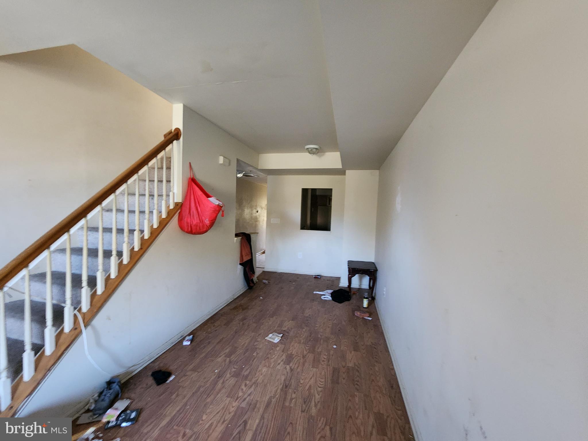 SANDTOWN-WINCHESTER - Residential