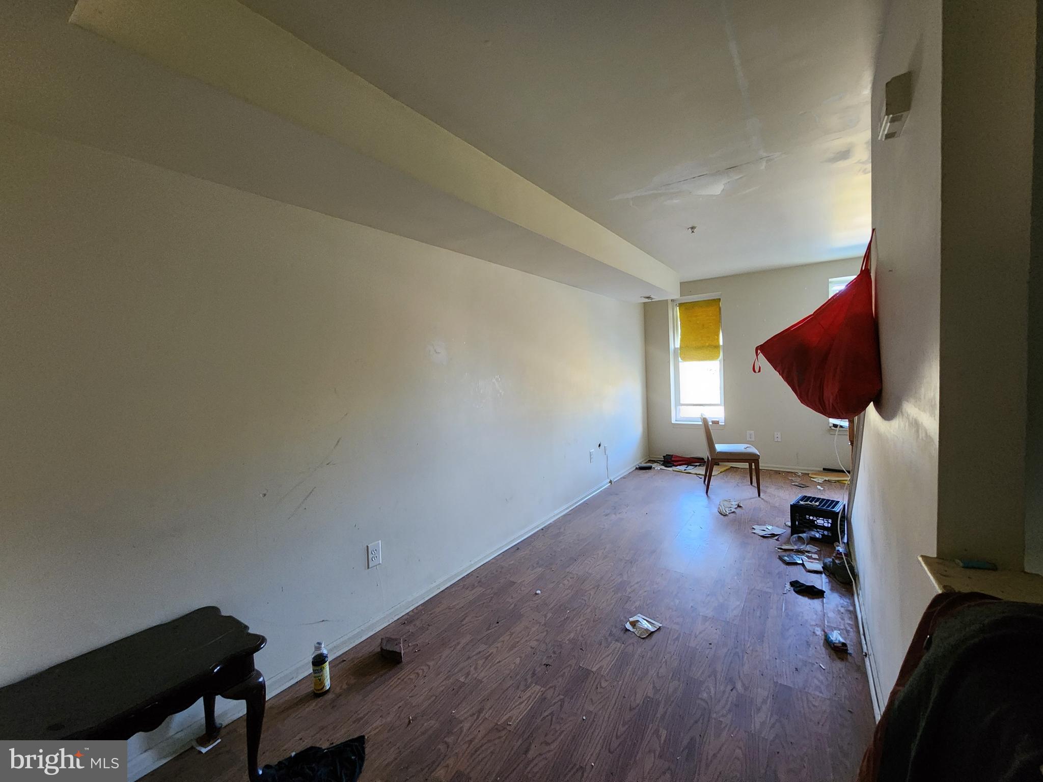 SANDTOWN-WINCHESTER - Residential