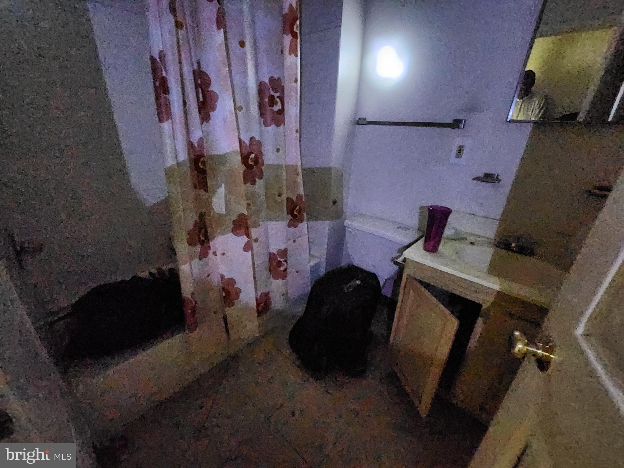 SANDTOWN-WINCHESTER - Residential