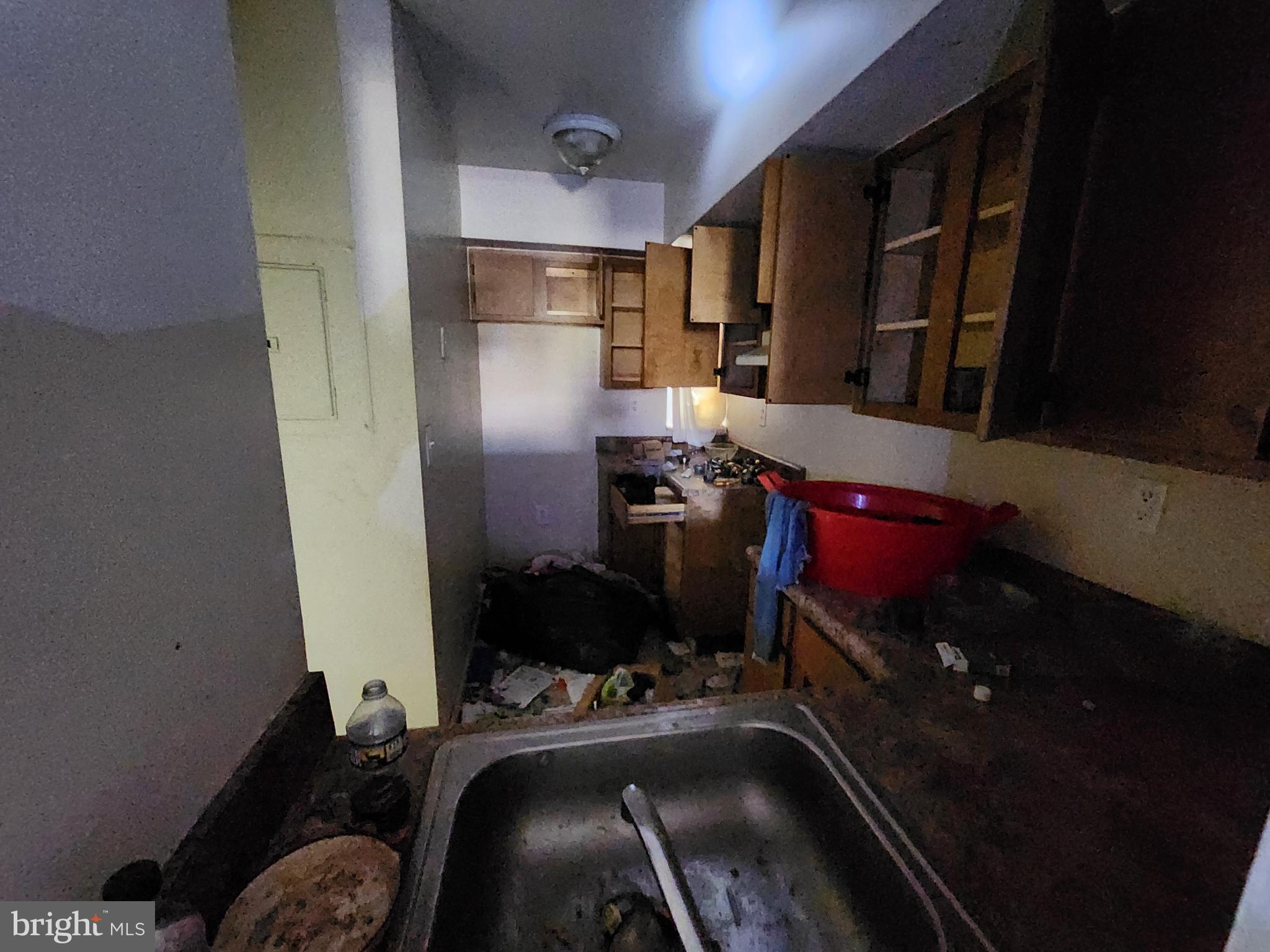 SANDTOWN-WINCHESTER - Residential