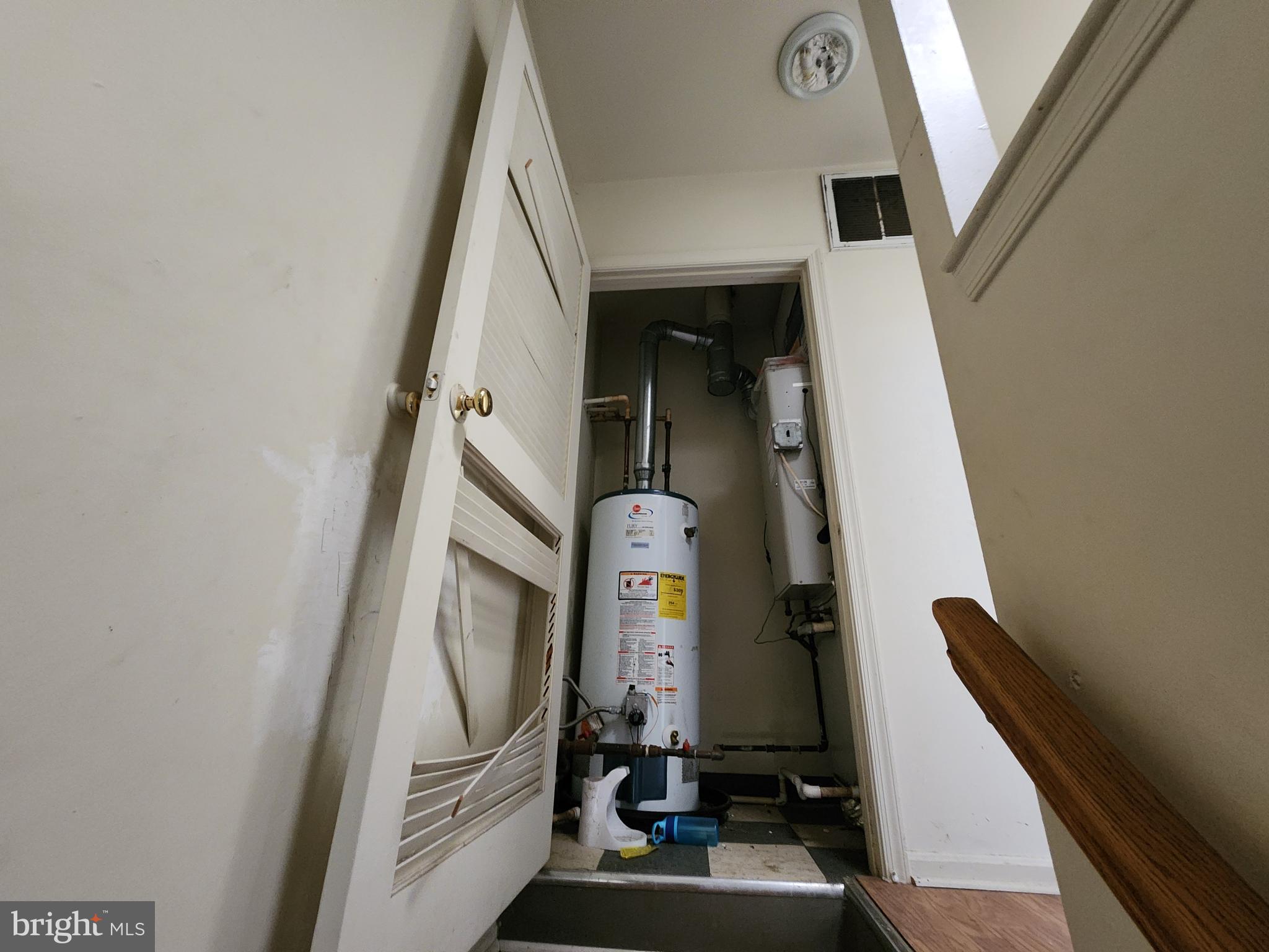 SANDTOWN-WINCHESTER - Residential