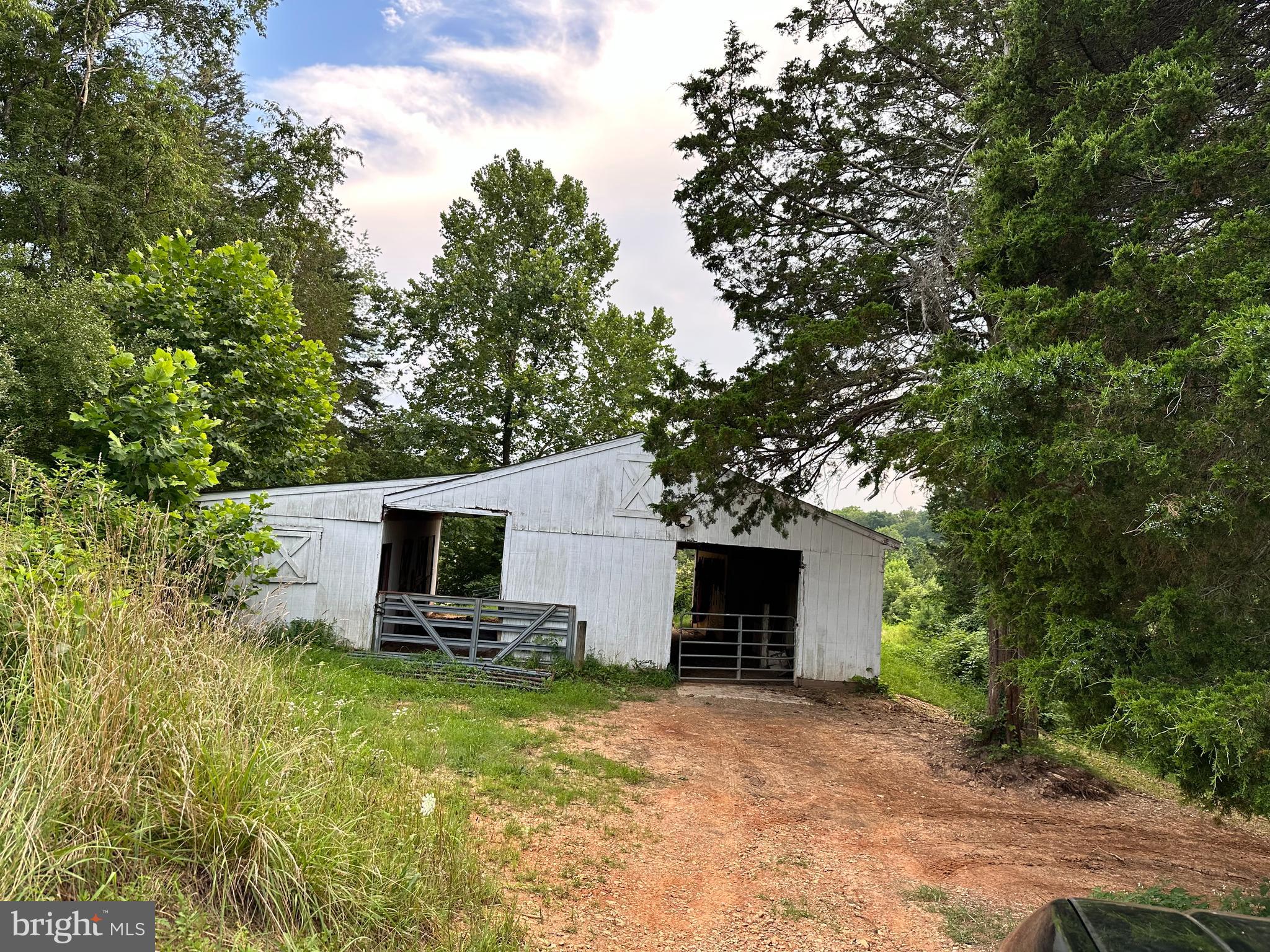 KINGS GRANT - Residential