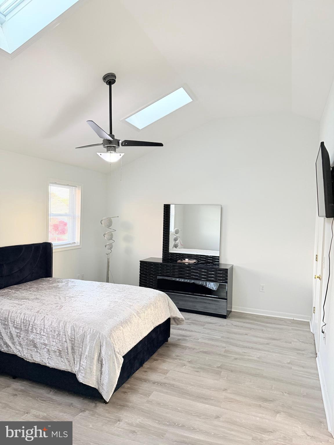 OLDE LEACOCK VILLAGE - Residential