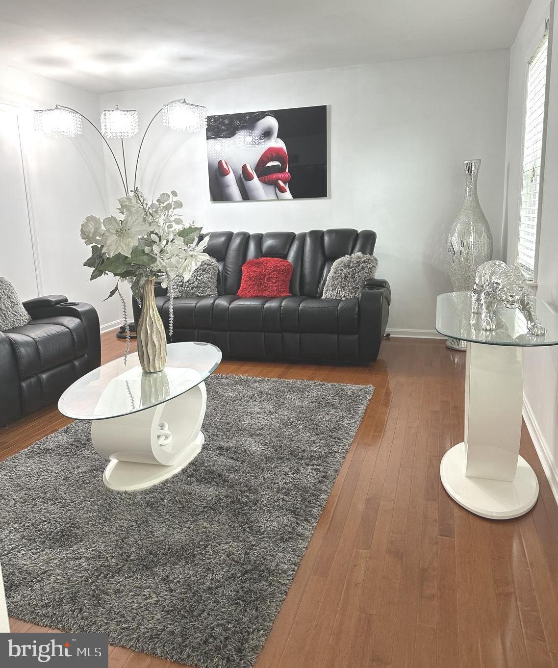 OLDE LEACOCK VILLAGE - Residential