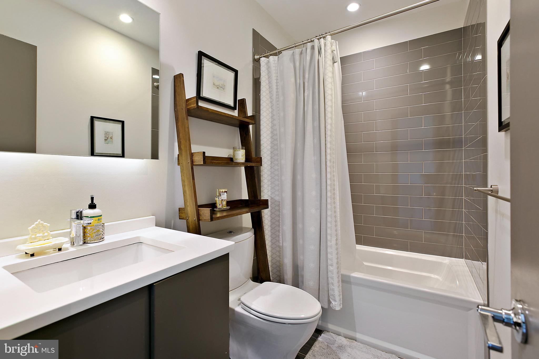 CANTON - Residential Lease