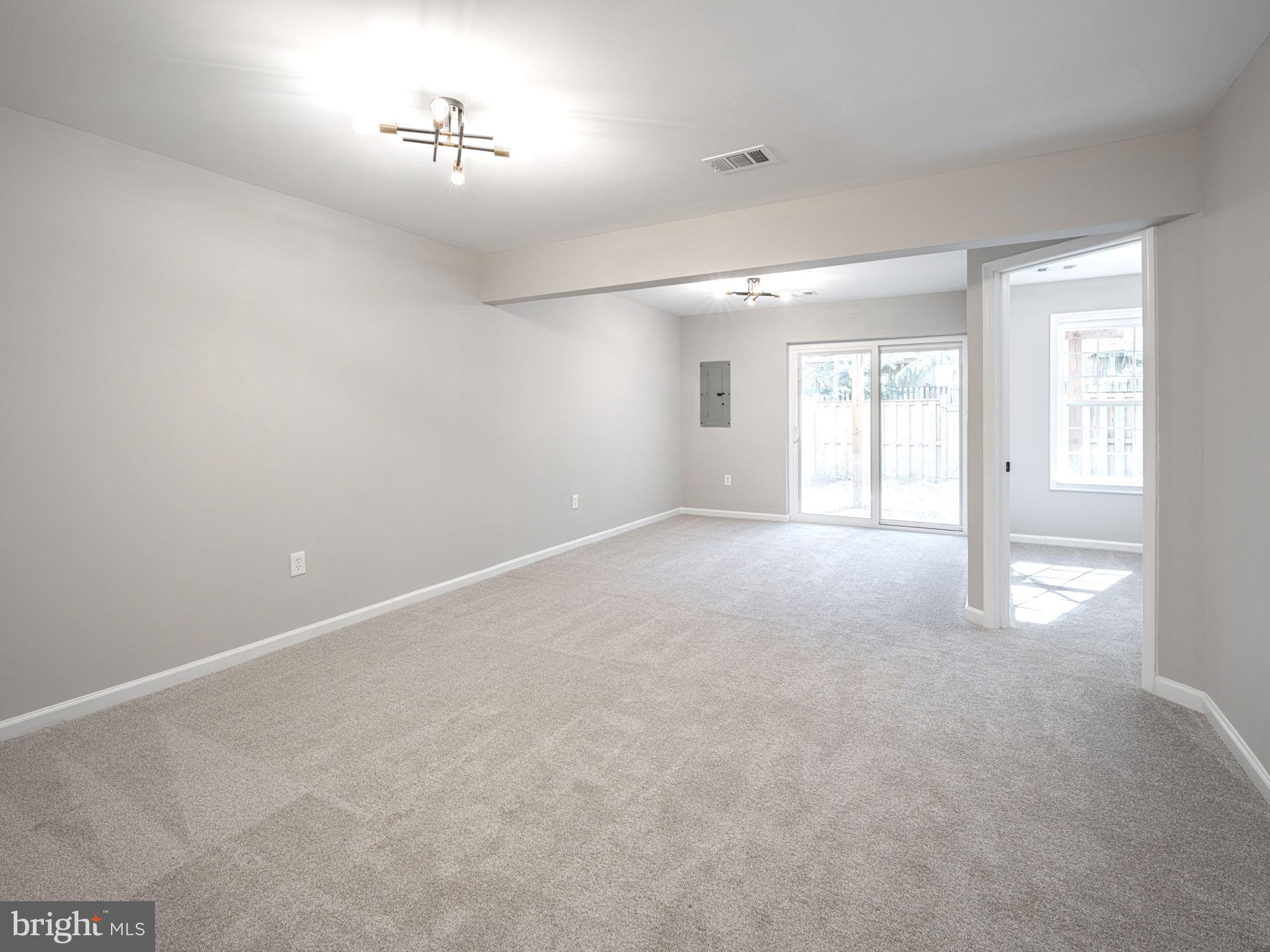 WORTHINGTON WOODS - Residential