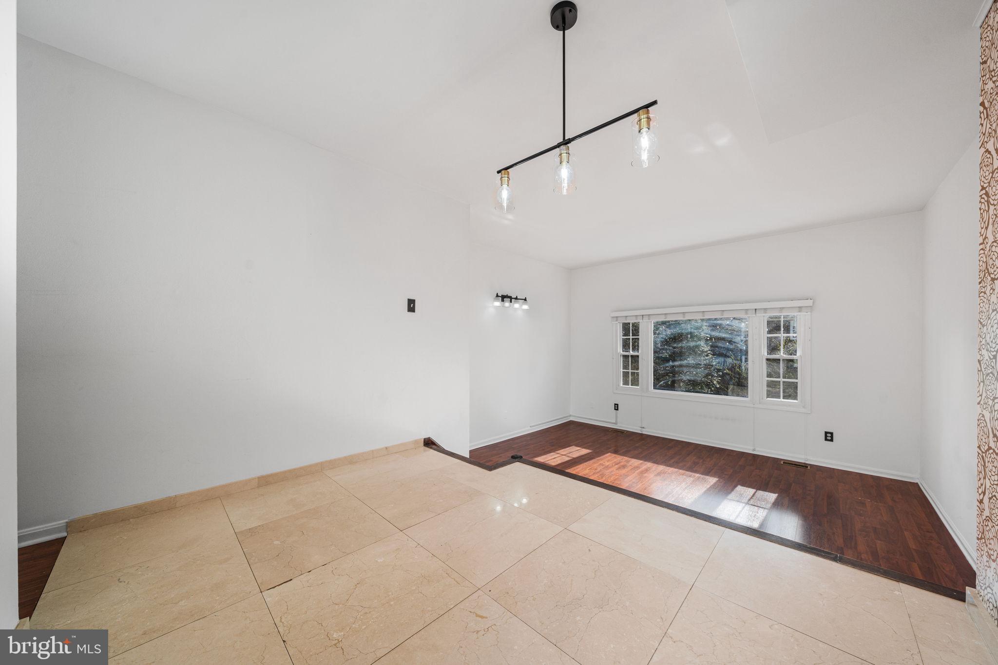 5845 REXFORD DRIVE 721