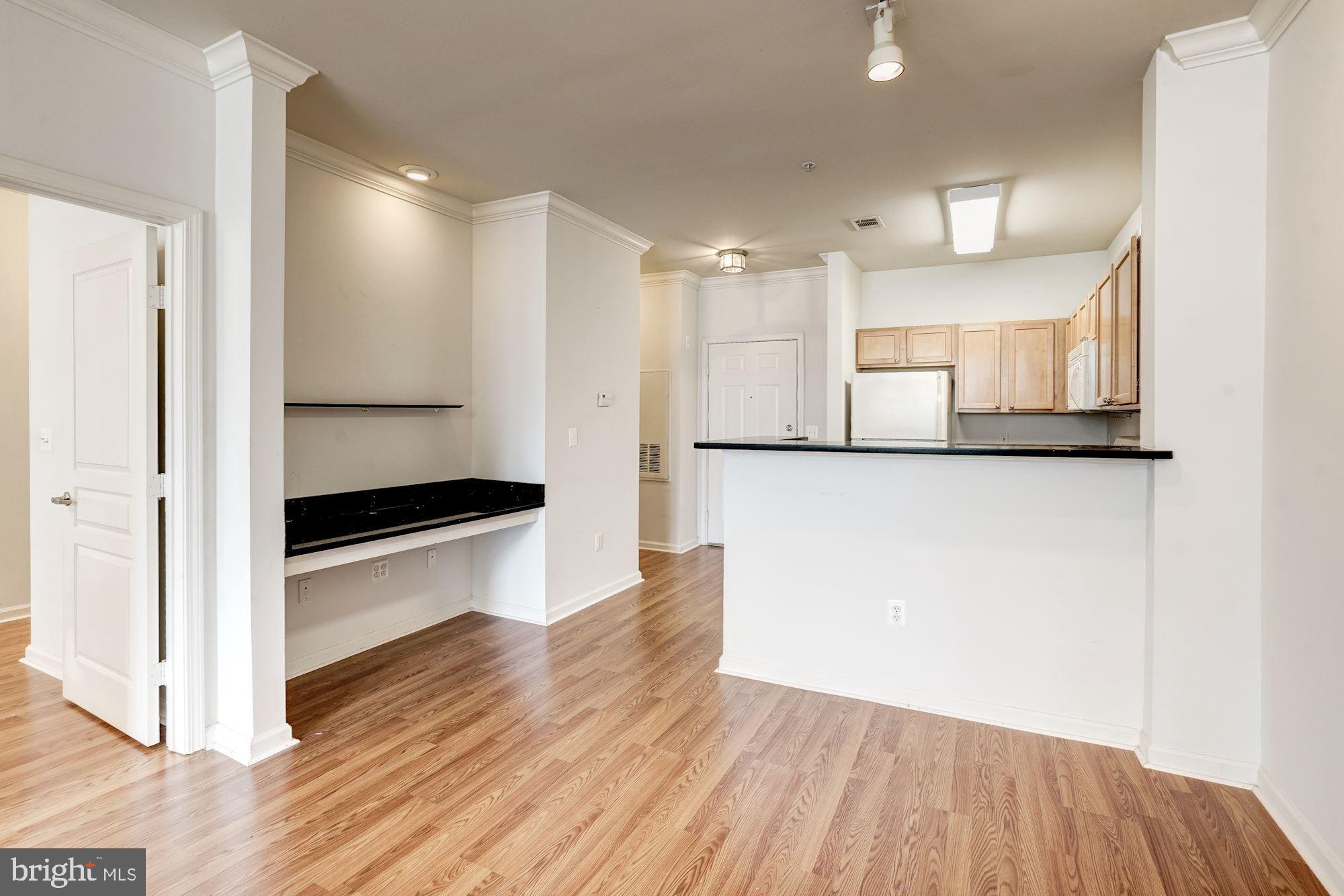 SAVOY AT RESTON TOWN CENTER - Residential Lease