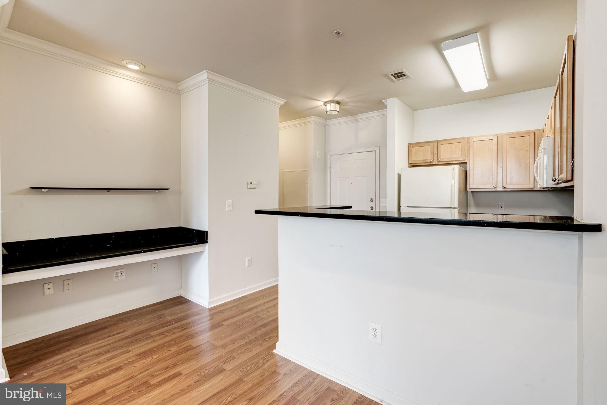 SAVOY AT RESTON TOWN CENTER - Residential Lease