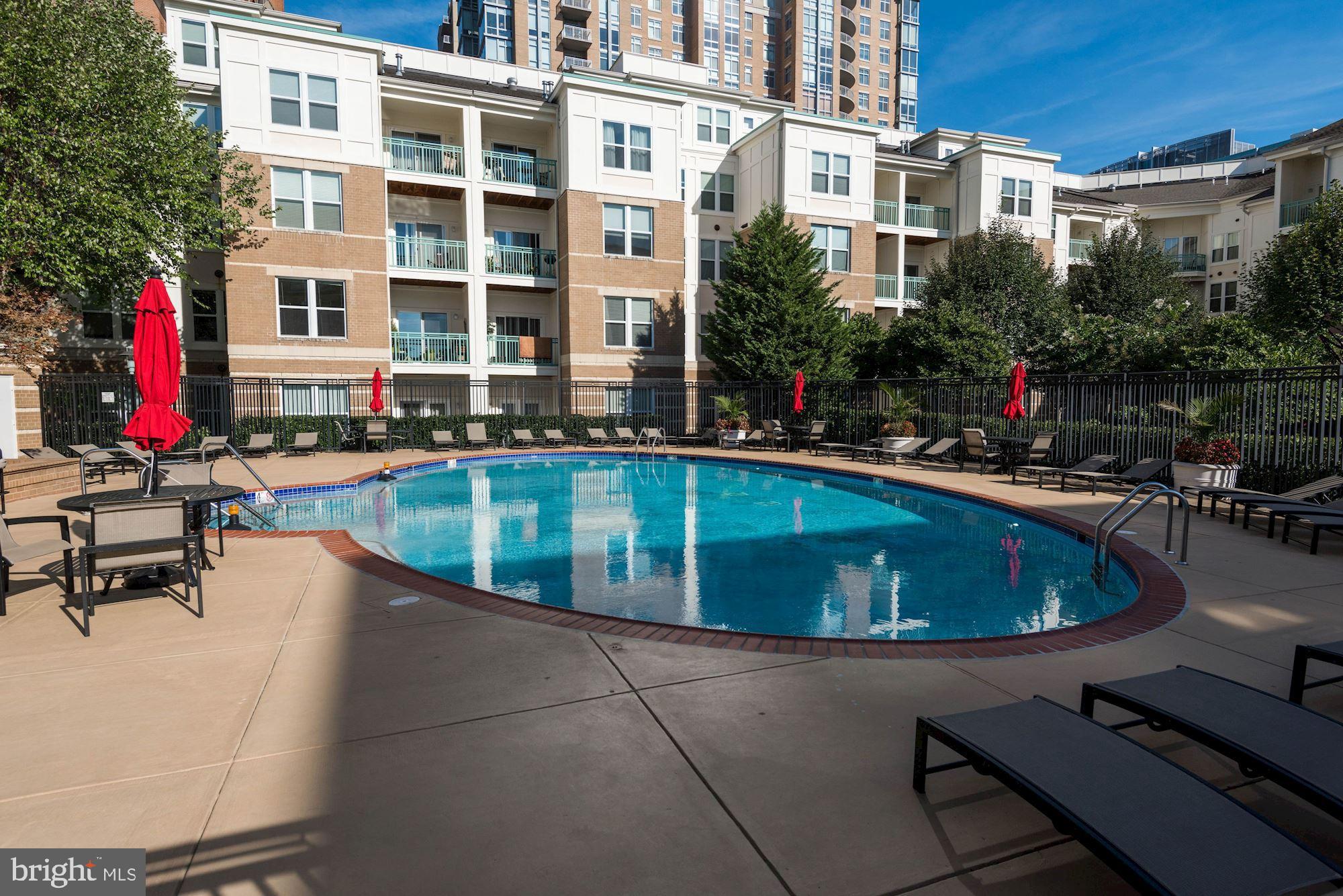 SAVOY AT RESTON TOWN CENTER - Residential Lease
