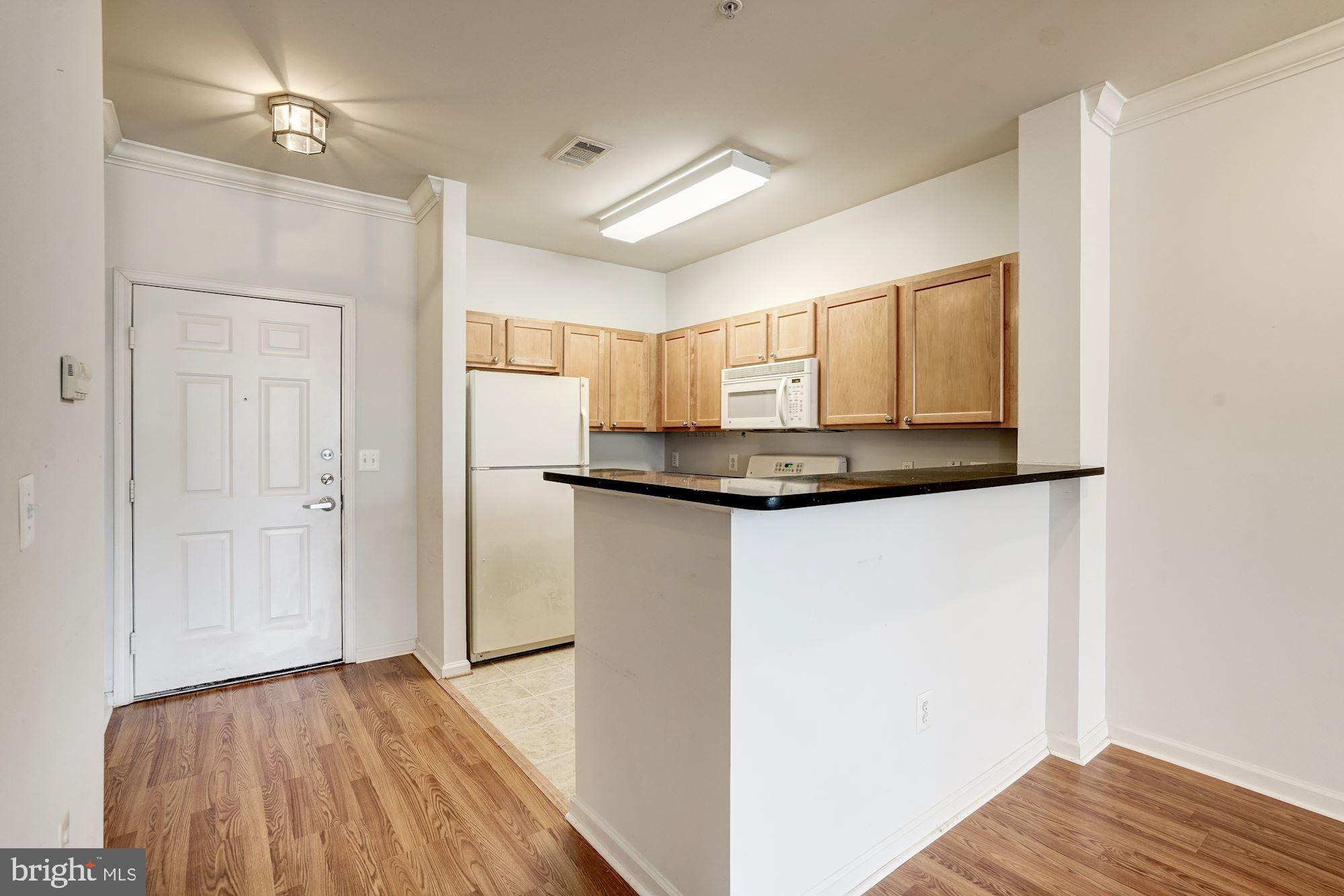 SAVOY AT RESTON TOWN CENTER - Residential Lease