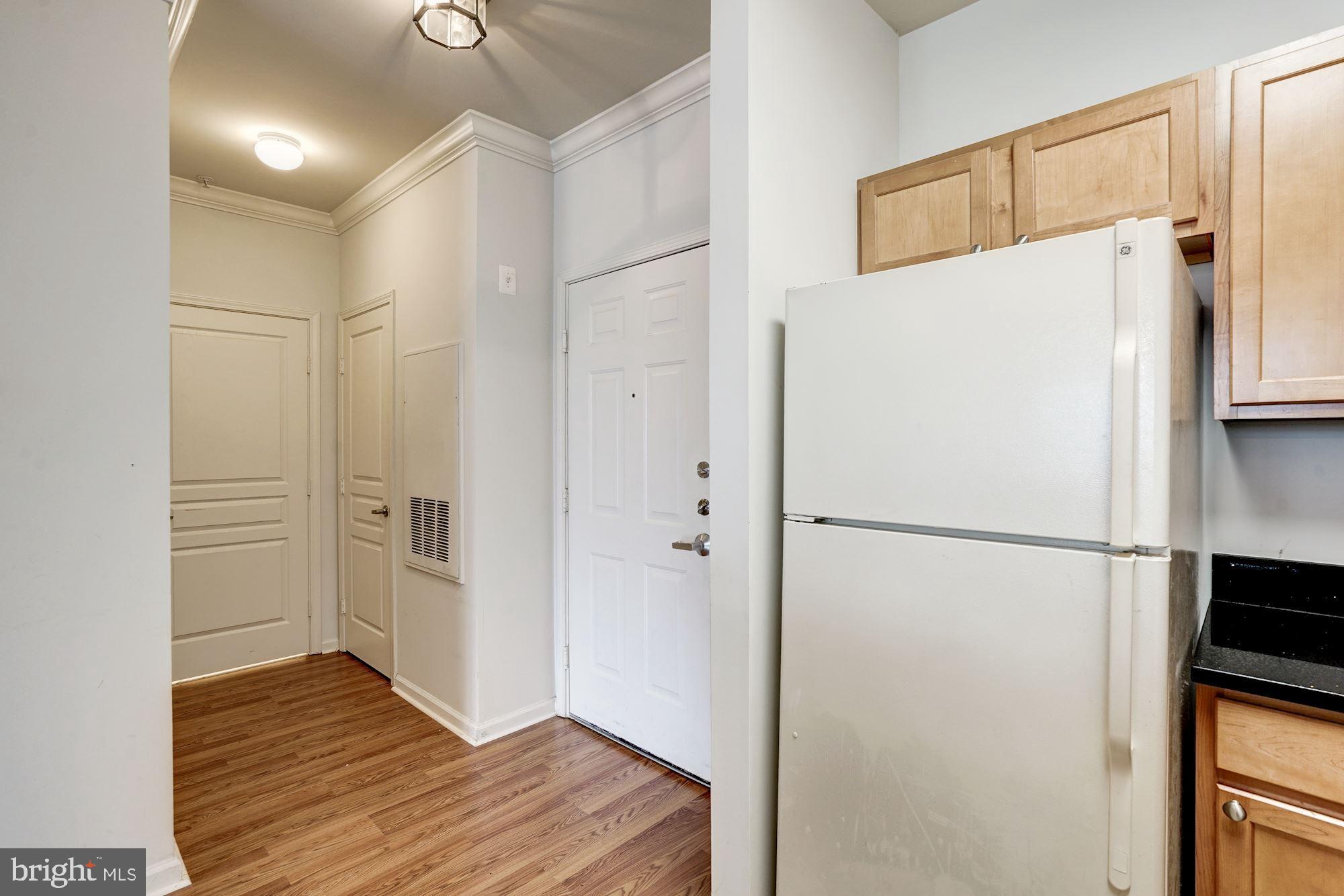 SAVOY AT RESTON TOWN CENTER - Residential Lease