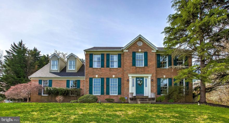 Beautifully updated 5bd/3.5ba Colonial at the end of a cul-de-sac with a spacious level backyard.  Kitchen is open and bright with granite counters, 2 islands, white cabinetry, stainless steel appliances, under-counter lighting and a subway tile back-splash.  Breakfast room offers plenty of seating and is open to the kitchen and Family Room.  Family Room is cozy with a wood burning fireplace and access to the sun-room and back yard.  Dining Room and Living Room are separate with wood floors and crown molding.  Master bath is updated with a double vanity, air bubble soaking tub and glass enclosed shower.  Lower level is fully finished with a recreation room and built in bar.  Roof replaced in 2016.  Looking for Hereford Schools and a place to call home, don't miss this move in ready home! INTERACTIVE FLOOR PLAN UNDER VIRTUAL TOURS