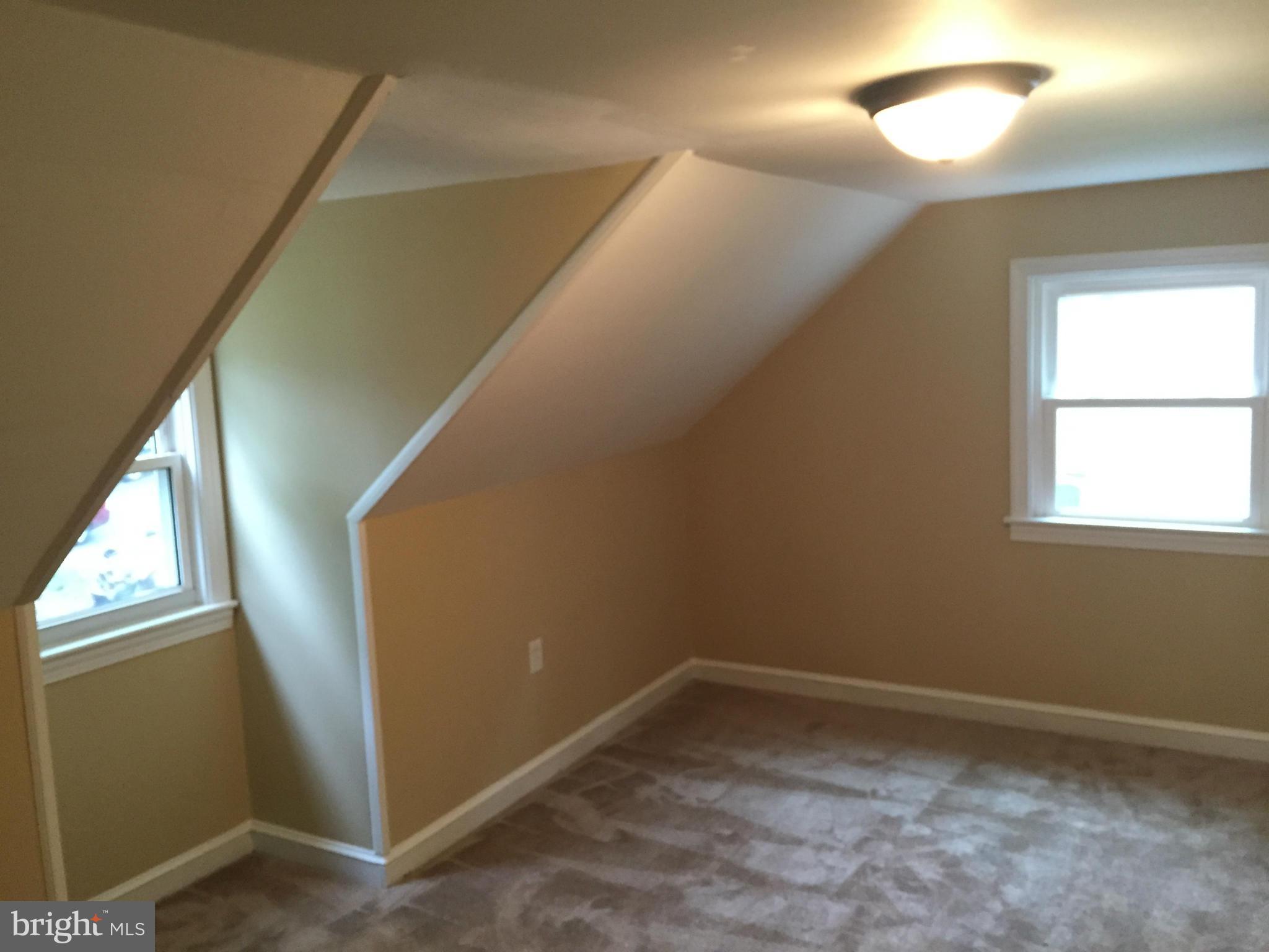 HALLIEWOOD - Residential