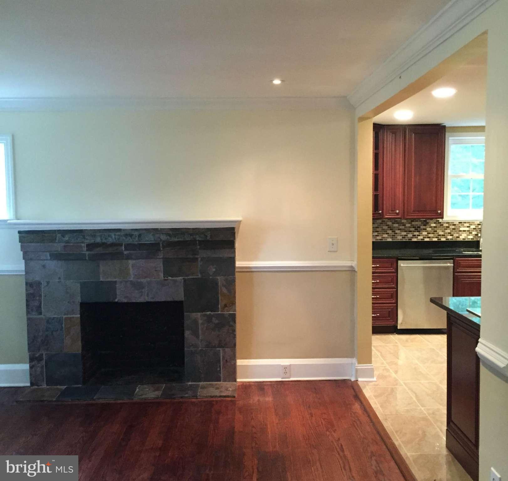 HALLIEWOOD - Residential