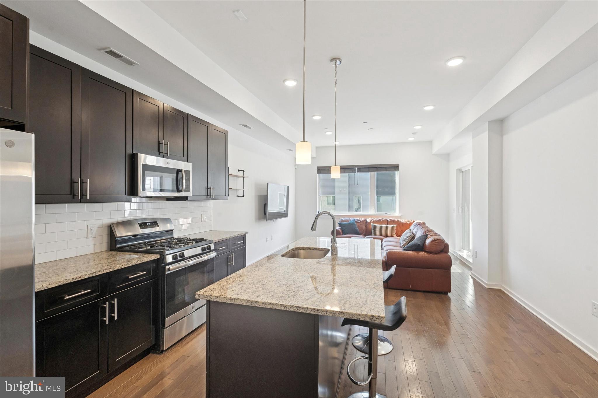 SOUTH KENSINGTON - Residential