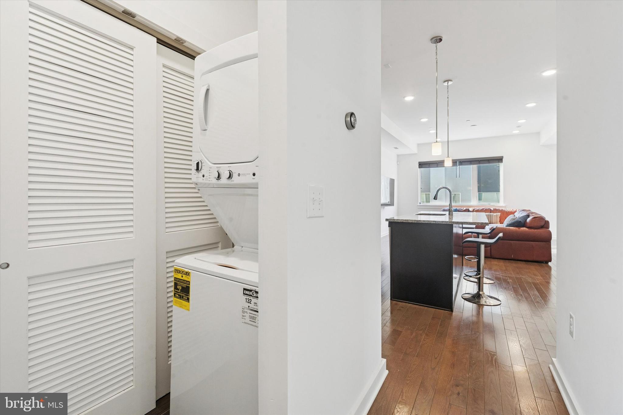 SOUTH KENSINGTON - Residential