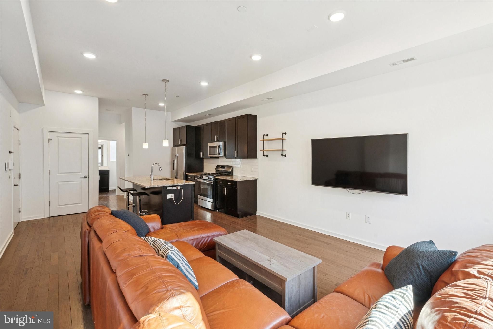 SOUTH KENSINGTON - Residential