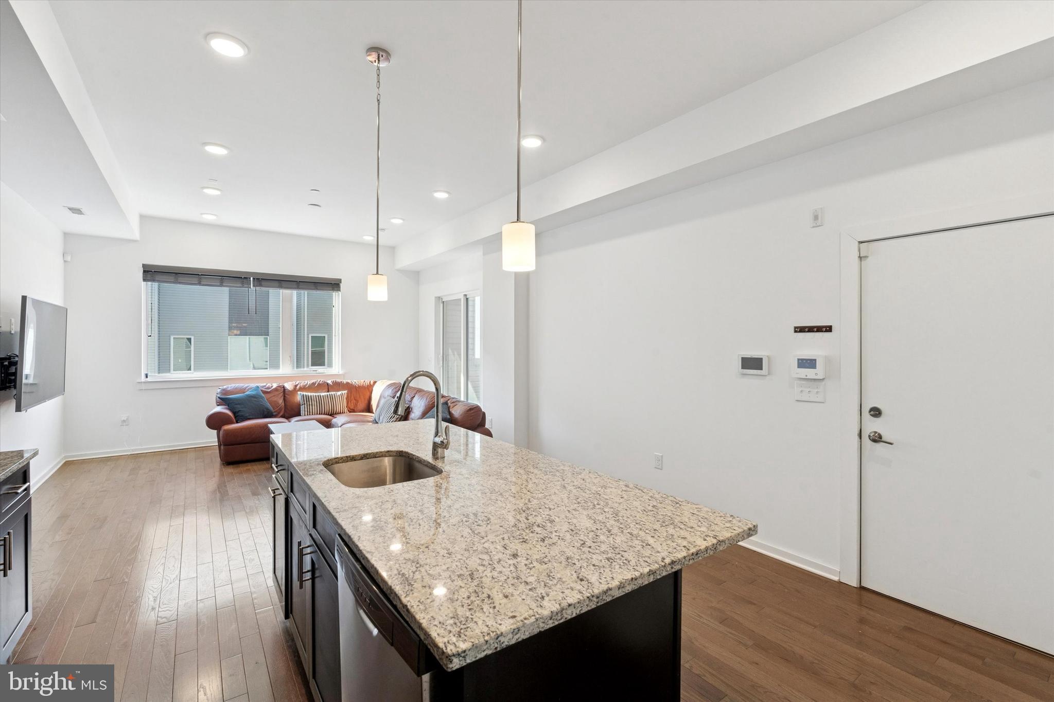 SOUTH KENSINGTON - Residential