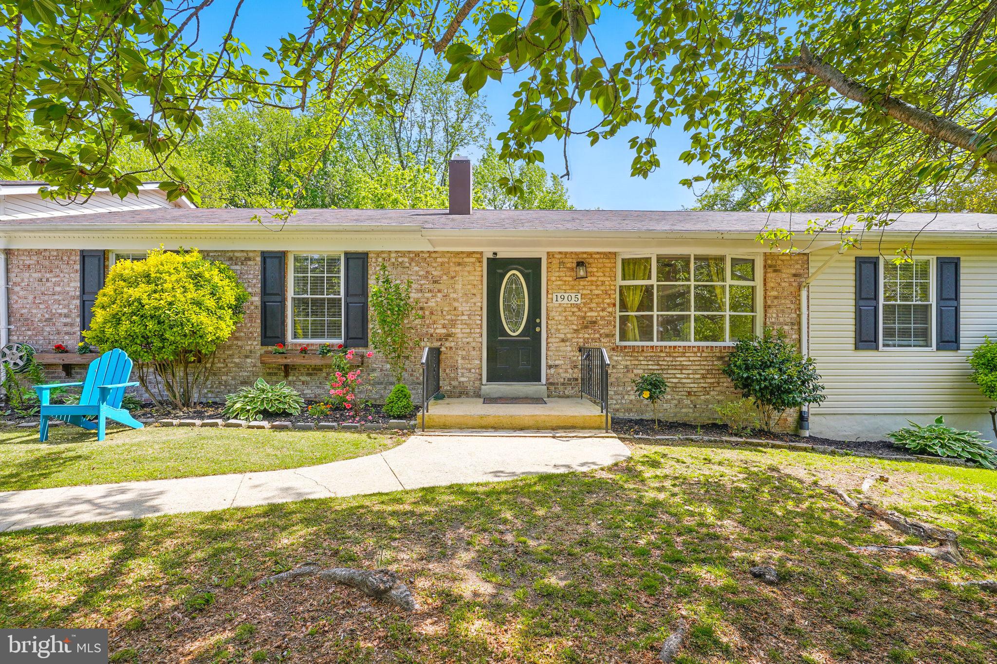 PARIS PINES - Residential