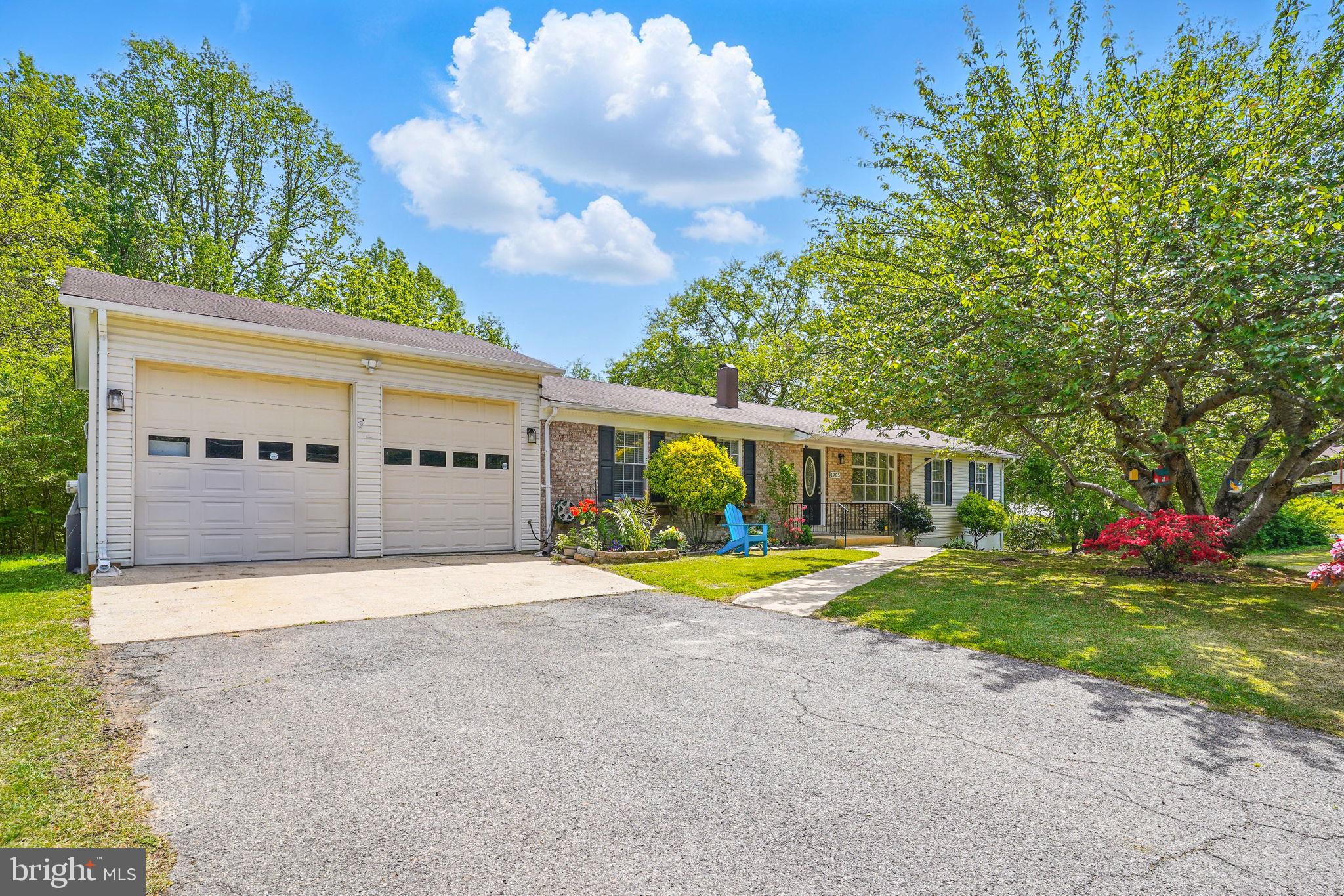 PARIS PINES - Residential