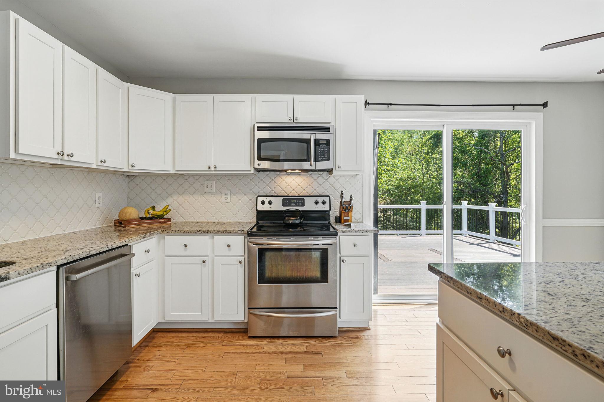 PARIS PINES - Residential