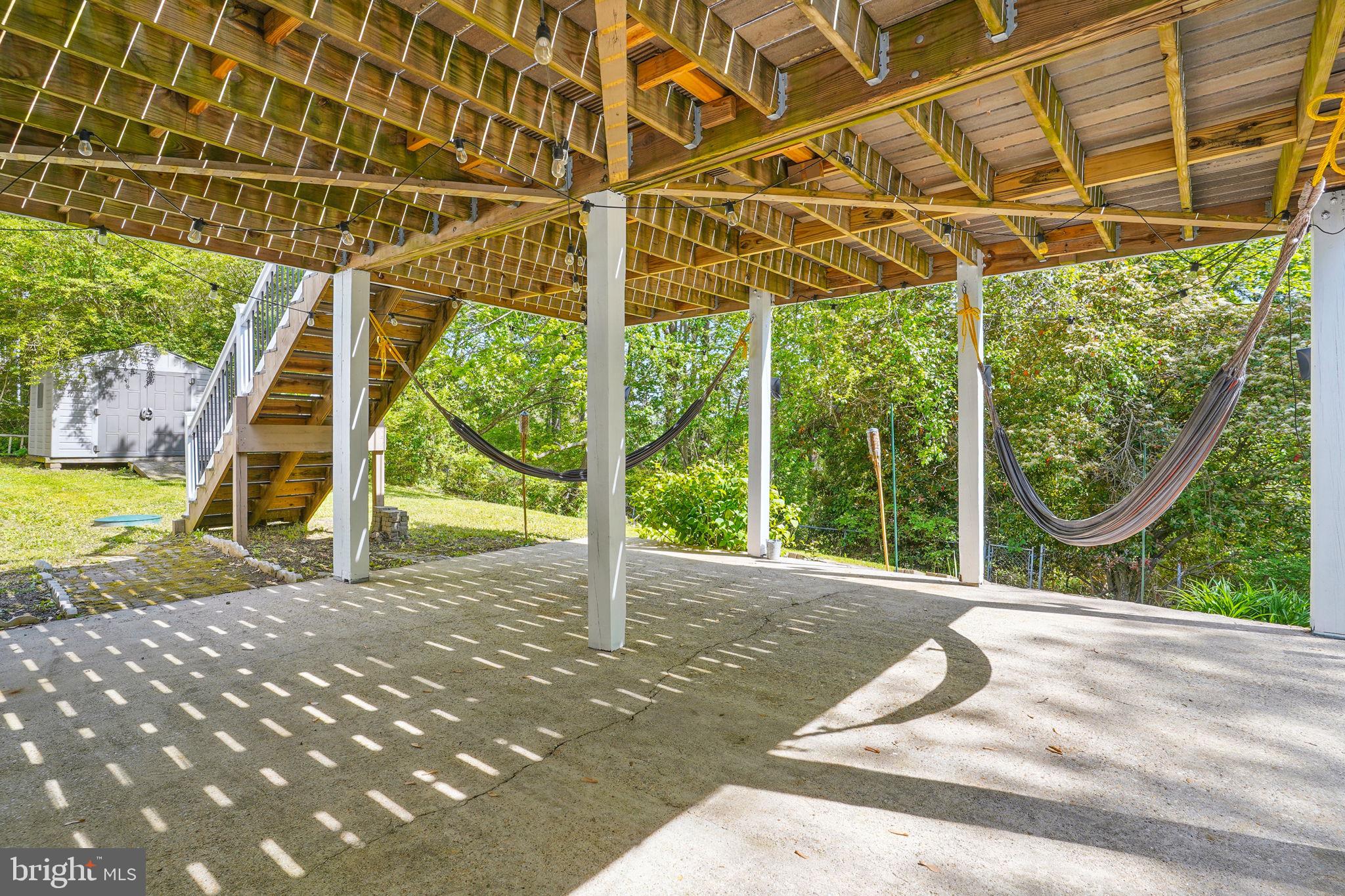 PARIS PINES - Residential