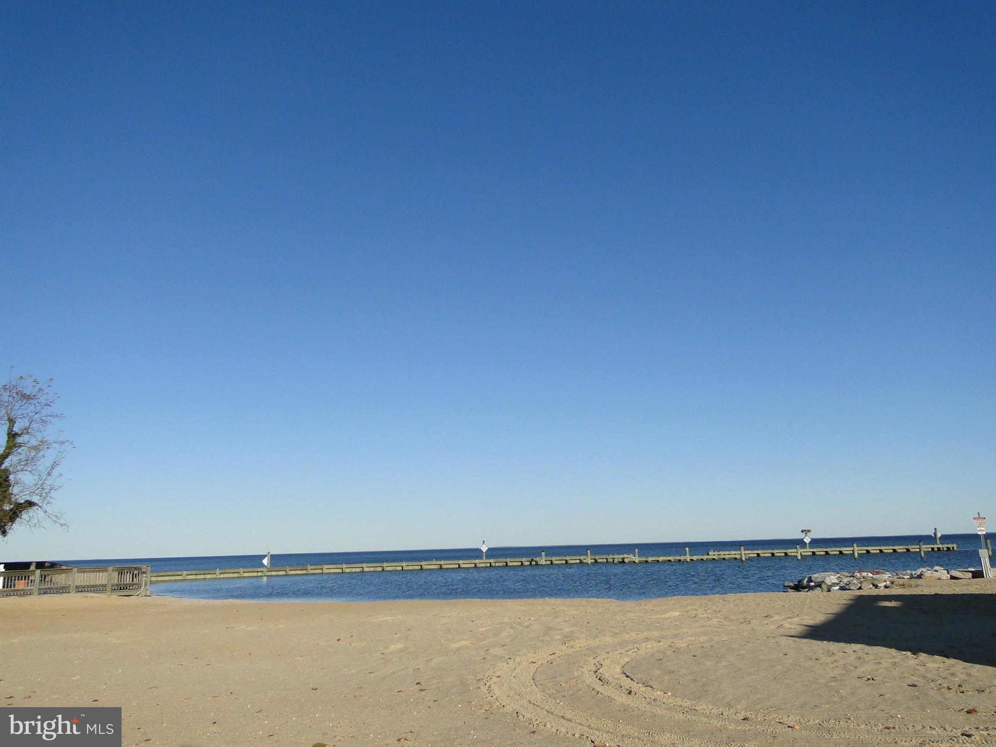 PARIS PINES - Residential